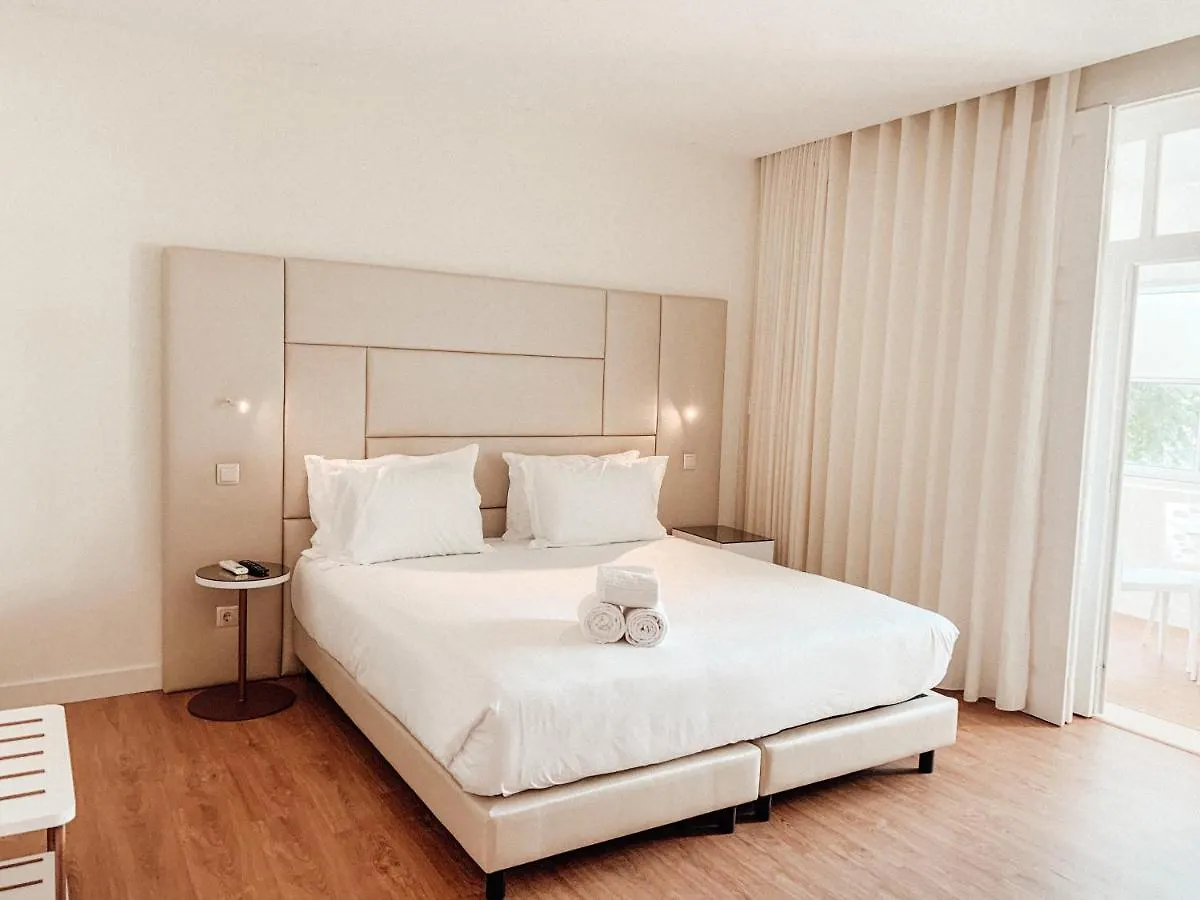 Alojamento de Acomodação e Pequeno-almoço Le Premier Lisbon Suites